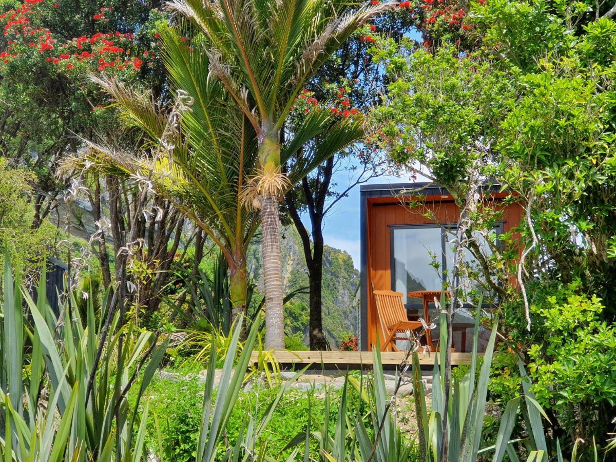 Punakaiki Beach Camp Екстер'єр фото